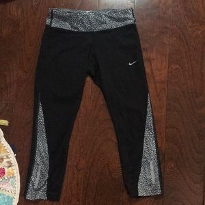 Nike drawstring cropped leggings